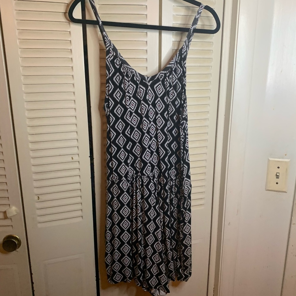 Torrid Geometric Black and White Top